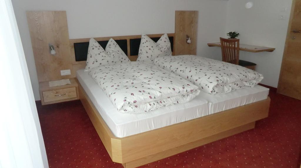 Garni Pircher Тироло Номер фото
